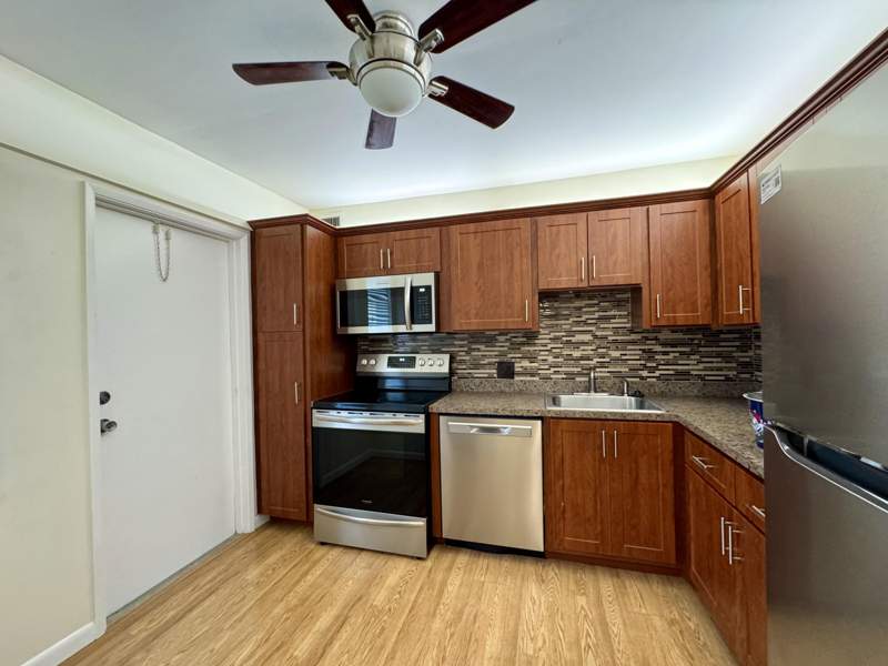 1 bedroom Condominium at 2650 S Course Drive #407, No 16 Palm-Aire Country Club, Pompano Beach — photo 3