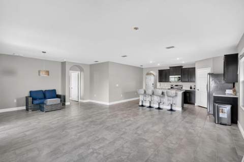 8649 Cobblestone Drive, Fort Pierce FL - photo 7 of 44