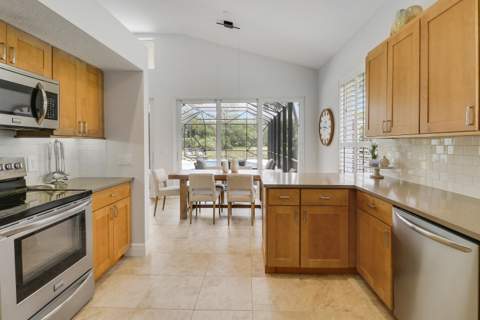 7226 Marsh Terrace, Port St. Lucie FL - photo 20 of 65