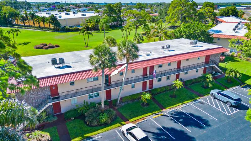 2 bedroom Condominium at 1975 SW Palm City Road #G, King Mountain Condo (Aka Monterey Yacht & Country, Stuart — photo 2