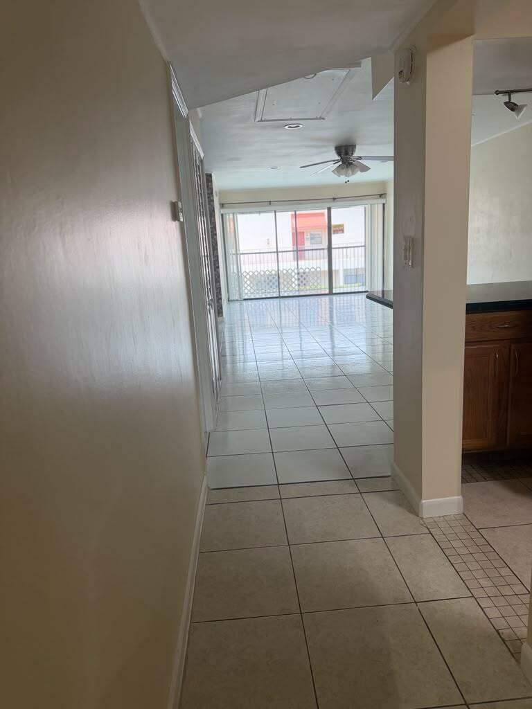2 bedroom Condominium at 2977 Riverside Drive #202, Coral Plaza Condo, Coral Springs — photo 5