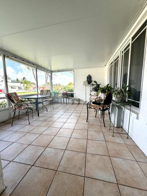 4927 NW 47th Terrace, Tamarac FL - photo 7 of 35