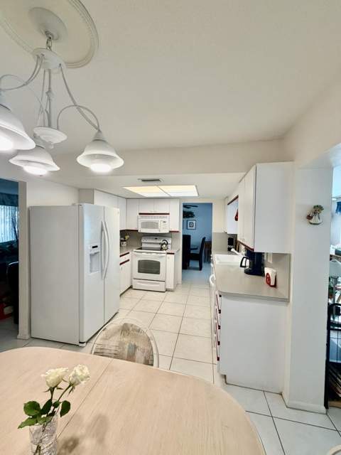 4927 NW 47th Terrace, Tamarac FL - photo 15 of 35