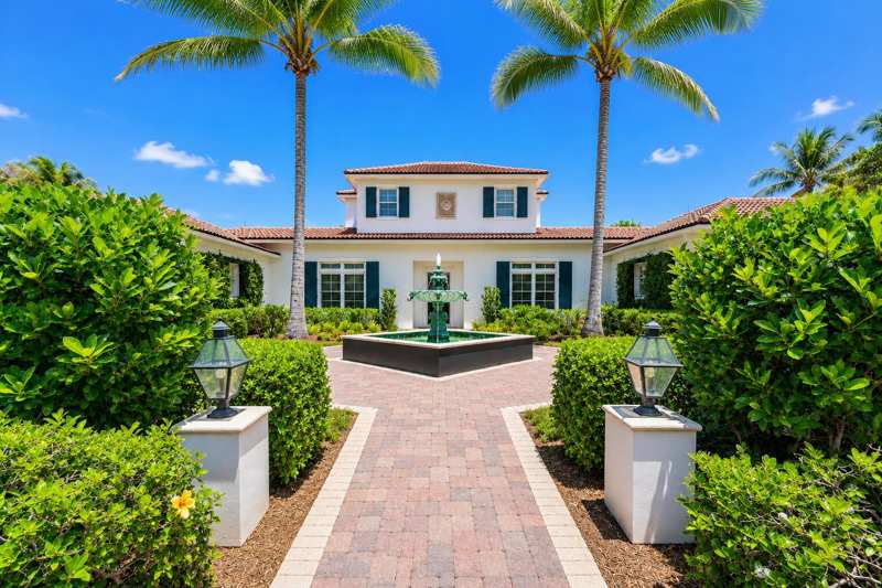 5 bedroom Single Family Residence at 6140 SE Morning Dove Way, Loblolly Pines, Hobe Sound — photo 1