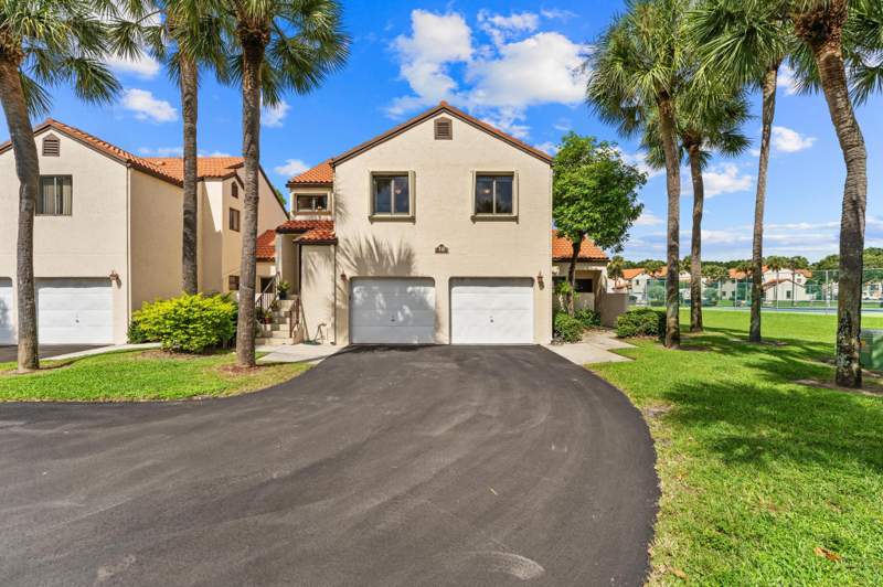 3 bedroom Condominium at 18 Vía De Casas Sur #205, South Lake Conds One, Boynton Beach — photo 2