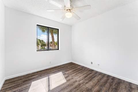18 Vía De Casas Sur #205, Boynton Beach FL - photo 20 of 32
