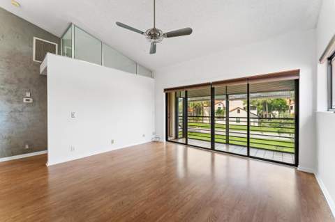 18 Vía De Casas Sur #205, Boynton Beach FL - photo 7 of 32