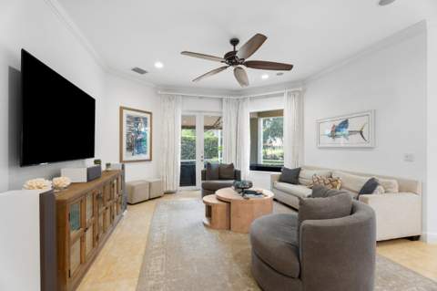 910 SW Palm Cove Drive, Palm City FL - photo 21 of 65