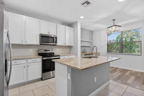 325 NW 33rd Lane, Pompano Beach FL - photo 15 of 68