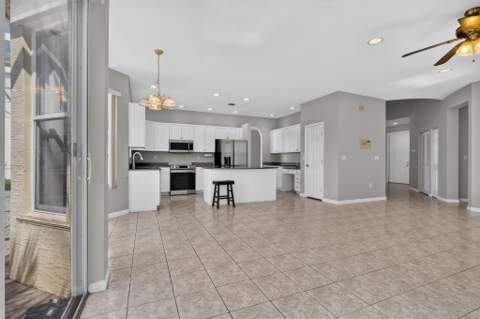 9855 Woolworth Court, Wellington FL - photo 17 of 85