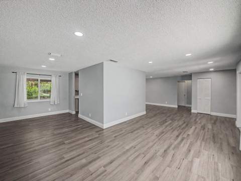 126 Chapel Lane, Tequesta FL - photo 6 of 34