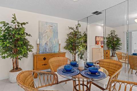 10098 S 40th Drive, Boynton Beach FL - photo 10 of 36