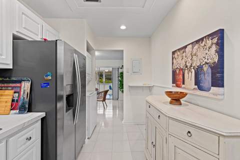 10098 S 40th Drive, Boynton Beach FL - photo 17 of 36
