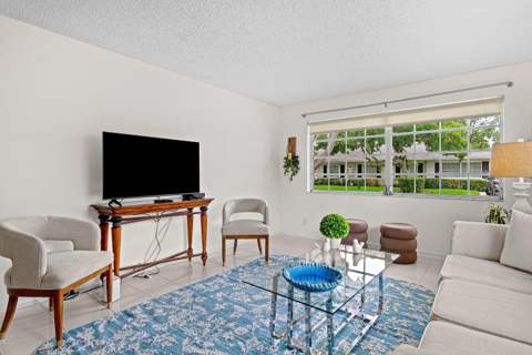 10098 S 40th Drive, Boynton Beach FL - photo 23 of 36