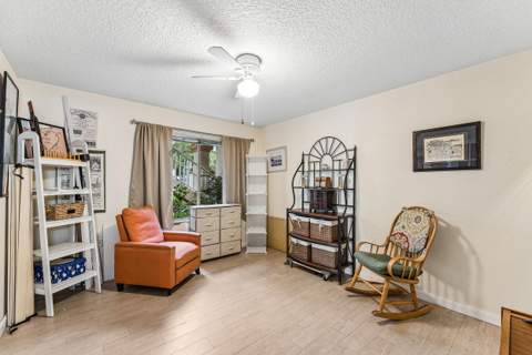 13111 Glenmoor Drive, West Palm Beach FL - photo 15 of 27