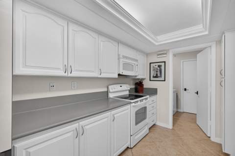 3440 S Ocean Boulevard #105s, Palm Beach FL - photo 17 of 69