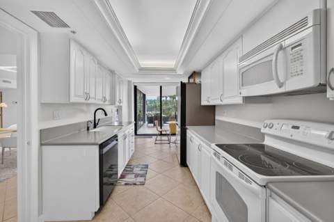 3440 S Ocean Boulevard #105s, Palm Beach FL - photo 16 of 69