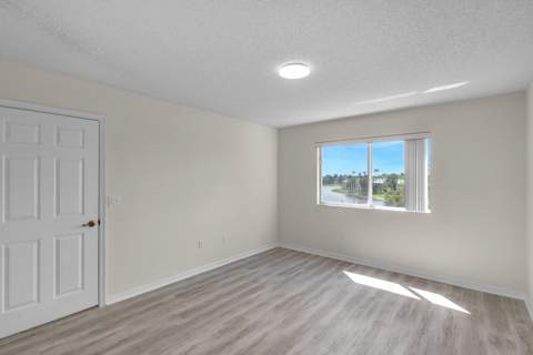 7763 Southampton Terrace #405, Tamarac FL - photo 21 of 40