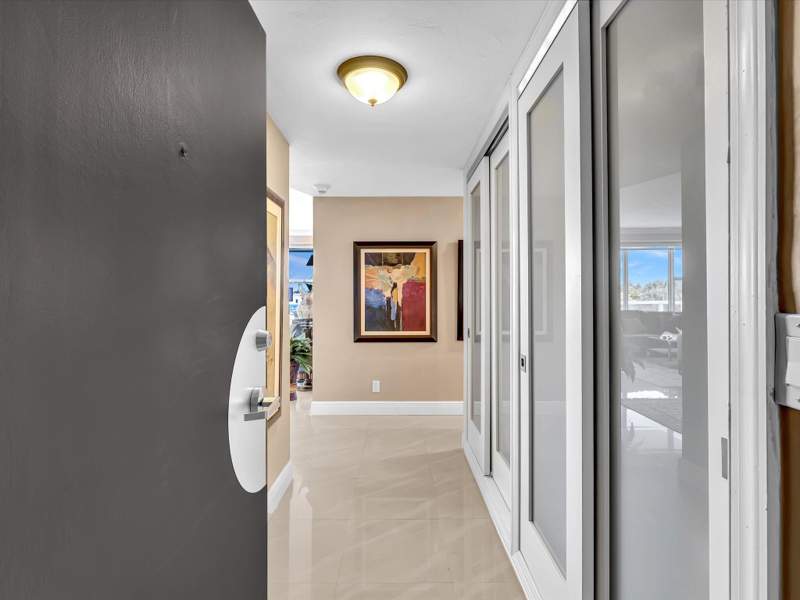 2 bedroom Stock Cooperative at 3300 NE 36th Street #302, Coral Ridge Towers East Co-Op, Fort Lauderdale — photo 3