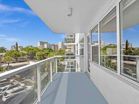 3300 NE 36th Street #302, Fort Lauderdale FL - photo 11 of 55
