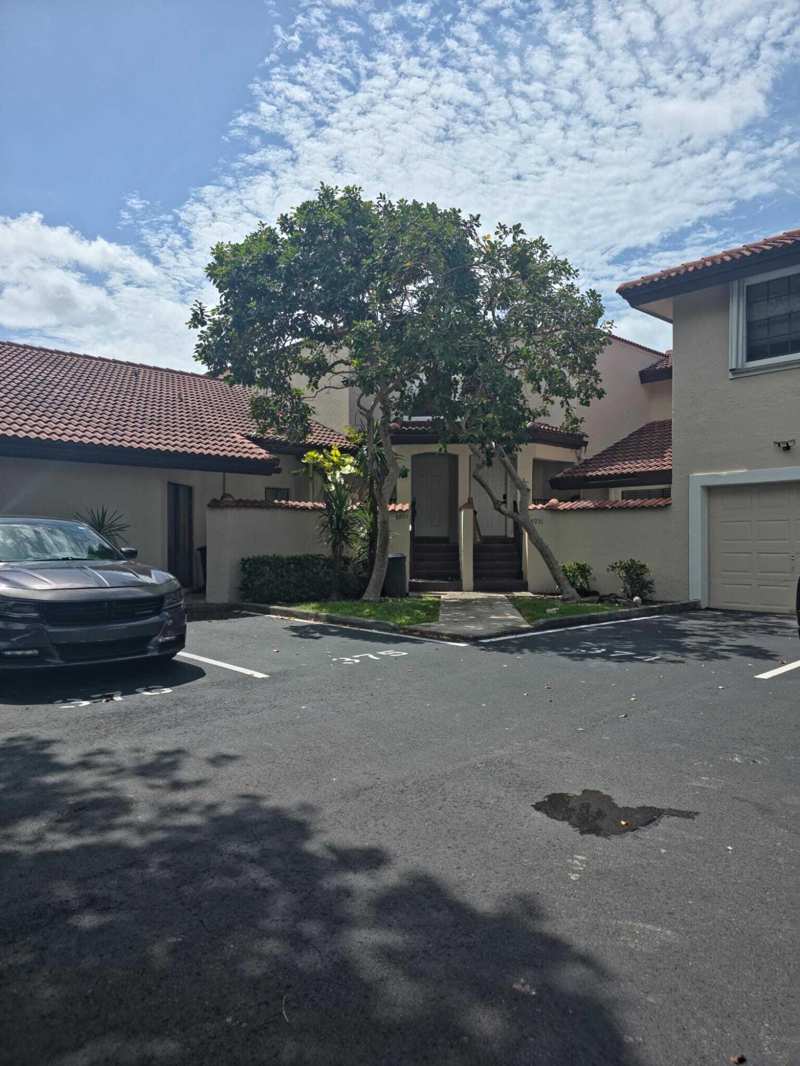 2 bedroom Townhouse at 8953 W Sunrise Boulevard #8953, Jacaranda Parcel 253, Plantation — photo 1