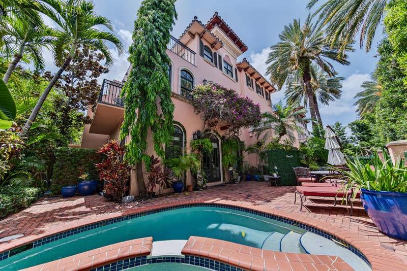 3 bedroom Townhouse at 31 SE 10th Avenue, Cole Hammock, Fort Lauderdale — photo 4