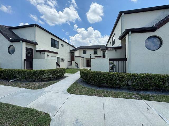 11318 Taft Street home for sale in Gardens at Pembroke Lakes