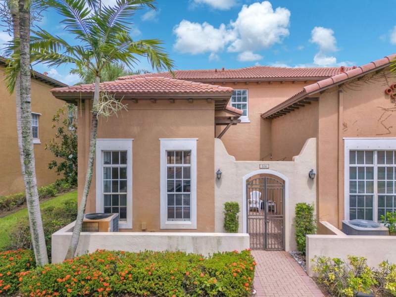 3 bedroom Townhouse at 516 SW 147th Terrace, MEADOW PINES, Pembroke Pines — photo 1