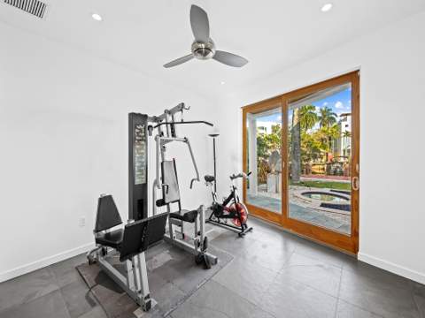 450 Victoria Terrace, Fort Lauderdale FL - photo 23 of 49