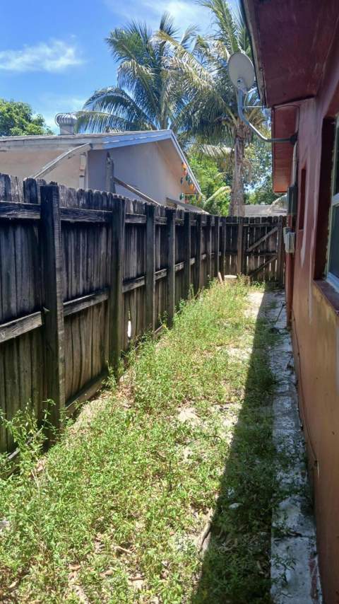 6231 SW 9th Place, North Lauderdale FL - photo 13 of 13