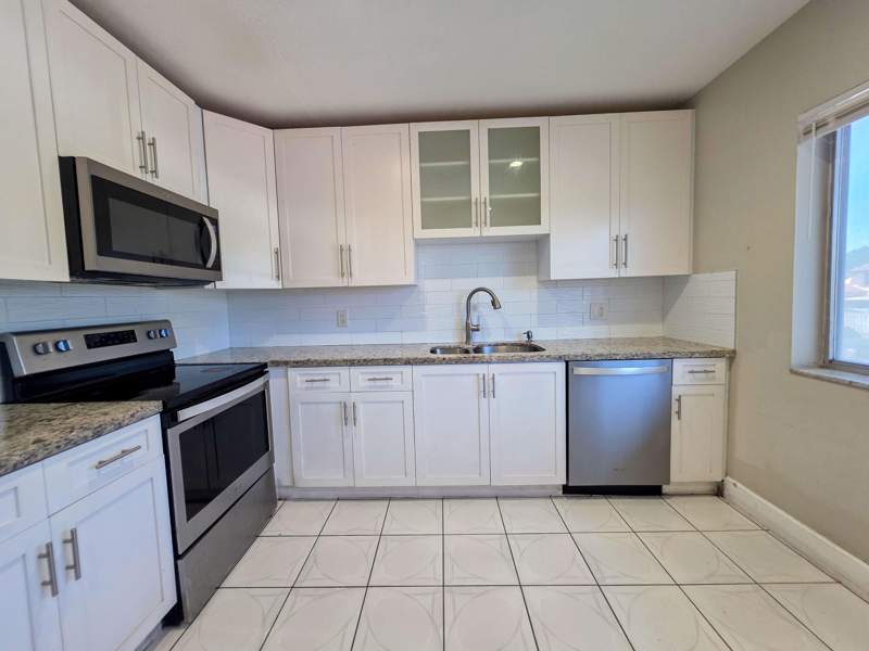 3 bedroom Condominium at 6289 Lear Drive #203, Mariner IV Condo, Lake Worth — photo 2