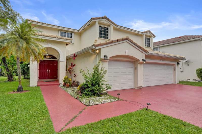 4 bedroom Single Family Residence at 4180 Lansing Avenue, Embassy Lakes Phase II, Cooper City — photo 3