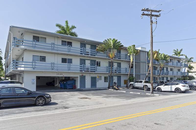 2 bedroom Condominium at 1535 SE 15th Street #206, Harbor View Apts Condo, Fort Lauderdale — photo 5