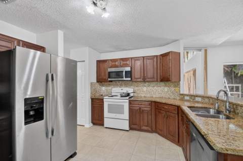 8332 Bermuda Sound Way, Boynton Beach FL - photo 13 of 67
