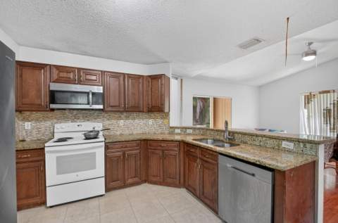 8332 Bermuda Sound Way, Boynton Beach FL - photo 14 of 67