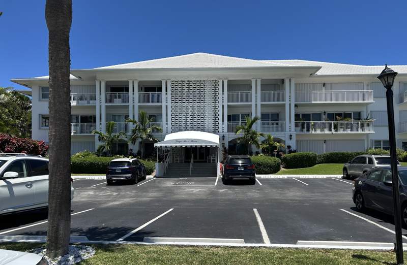 2 bedroom Stock Cooperative at 1750 S Ocean Lane #219, Lago Mar Place Co-Op, Fort Lauderdale — photo 2