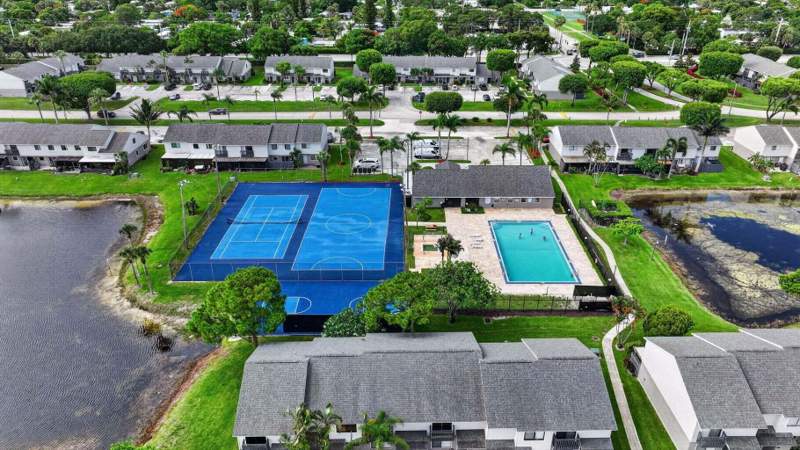 3 bedroom Townhouse at 4803 Pier Drive, Canalake Replat, Greenacres — photo 5