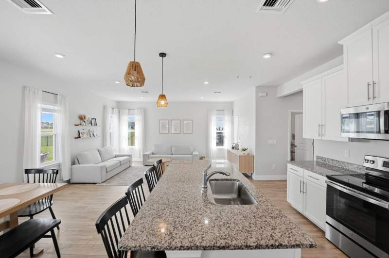 4 bedroom Single Family Residence at 10739 SW Vasari Way, Verano South Pud 1 - Pod C - Plat No. 4, Port St. Lucie — photo 5