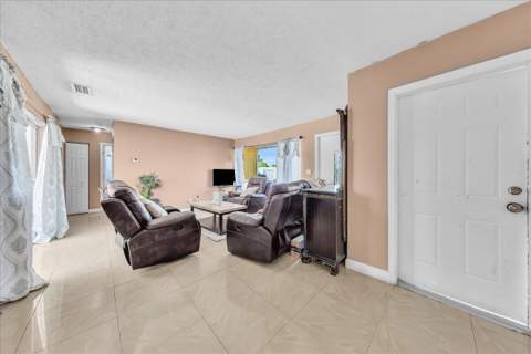 3560 NW 34th Way, Lauderdale Lakes FL - photo 7 of 35