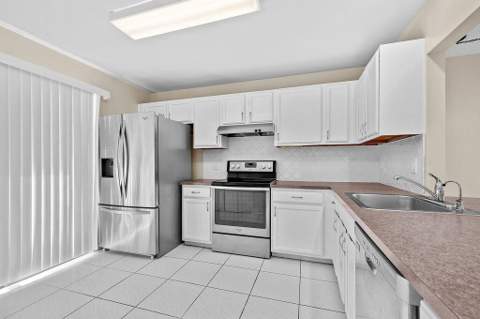 191 Mastic Tree Court, Royal Palm Beach FL - photo 16 of 45
