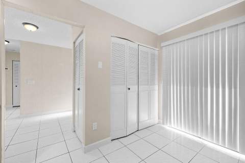 191 Mastic Tree Court, Royal Palm Beach FL - photo 15 of 45
