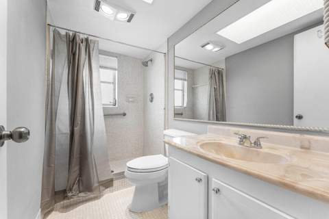 157 Atlantis Boulevard #301, Atlantis FL - photo 16 of 35