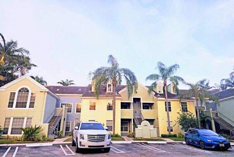 1 bedroom Condominium at 1020 Crystal Way #F, Bahia At Delray Condo, Delray Beach — photo 1