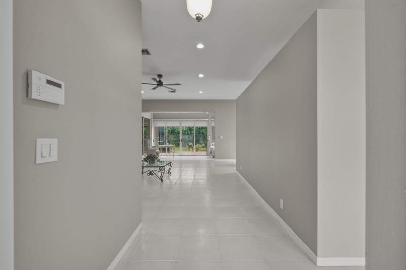 3 bedroom Single Family Residence at 10827 La Salinas Circle, Mission Bay Tr H Ph 2, Boca Raton — photo 3