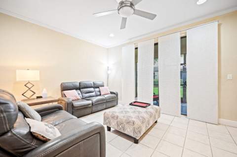 4212 Vineyard Circle, Weston FL - photo 10 of 23