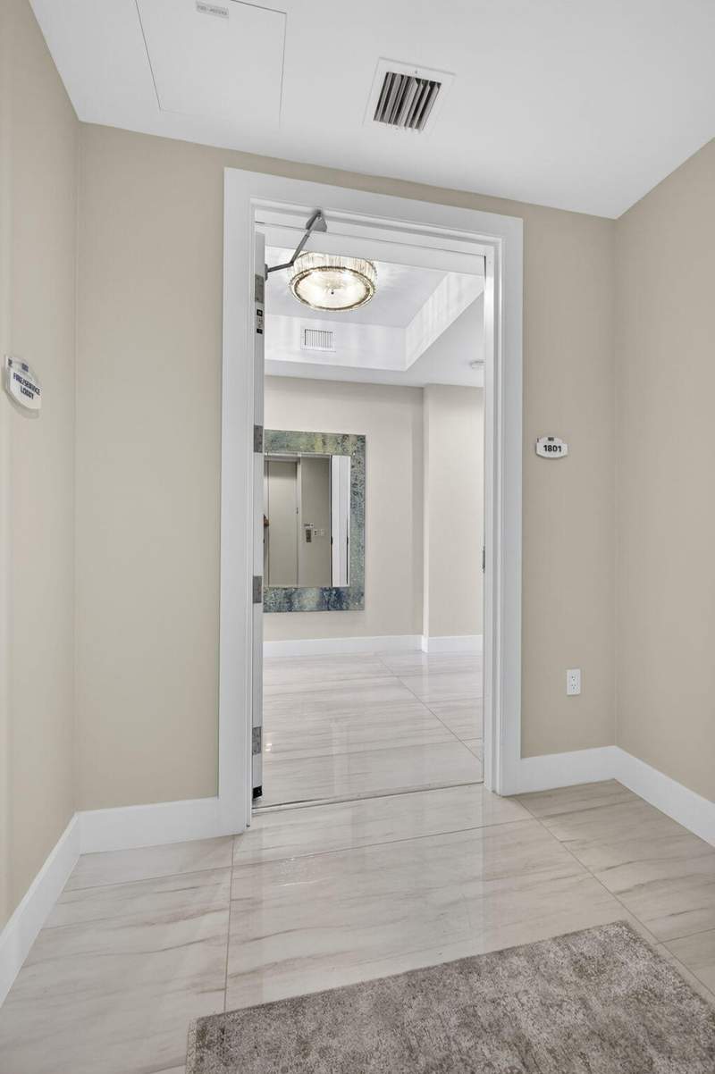 3 bedroom Condominium at 3 Water Club Way #1801, Water Club 3 North Palm Beach Condo, North Palm Beach — photo 2