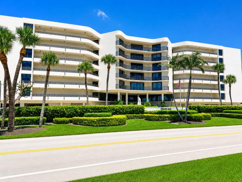 2 bedroom Condominium at 3610 S Ocean Boulevard #103, Dune Deck Of The Palm Beaches Condo, South Palm Beach — photo 2