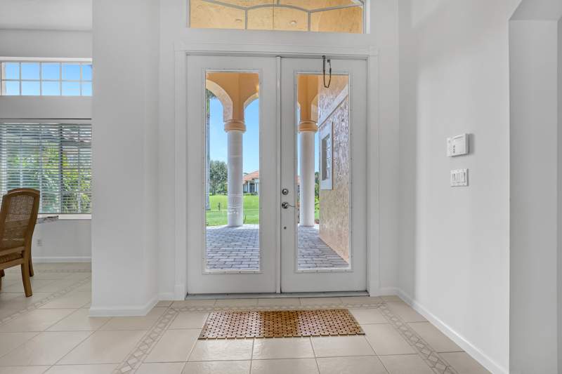 5 bedroom Single Family Residence at 559 SW Squire Johns Lane, Cobblestone, Palm City — photo 4