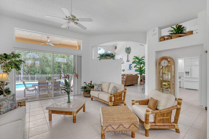 5 bedroom Single Family Residence at 559 SW Squire Johns Lane, Cobblestone, Palm City — photo 5