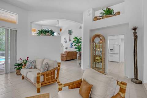559 SW Squire Johns Lane, Palm City FL - photo 6 of 70
